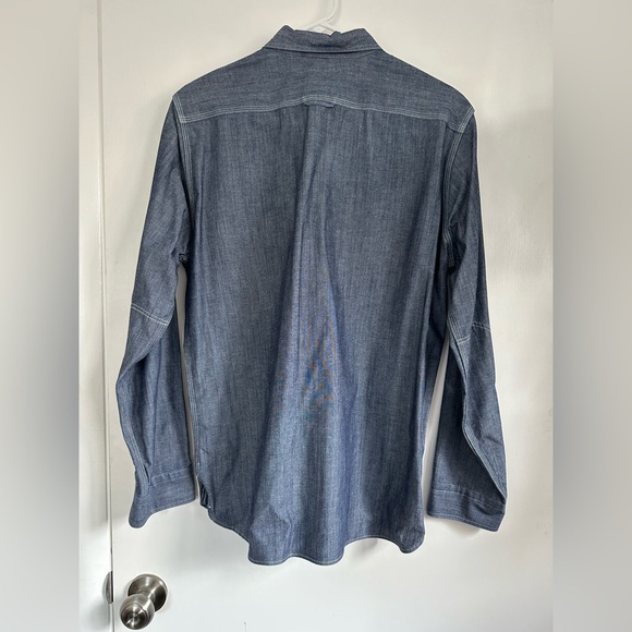 Levi's Denim Button-Up Shirt - Picture 2 of 4